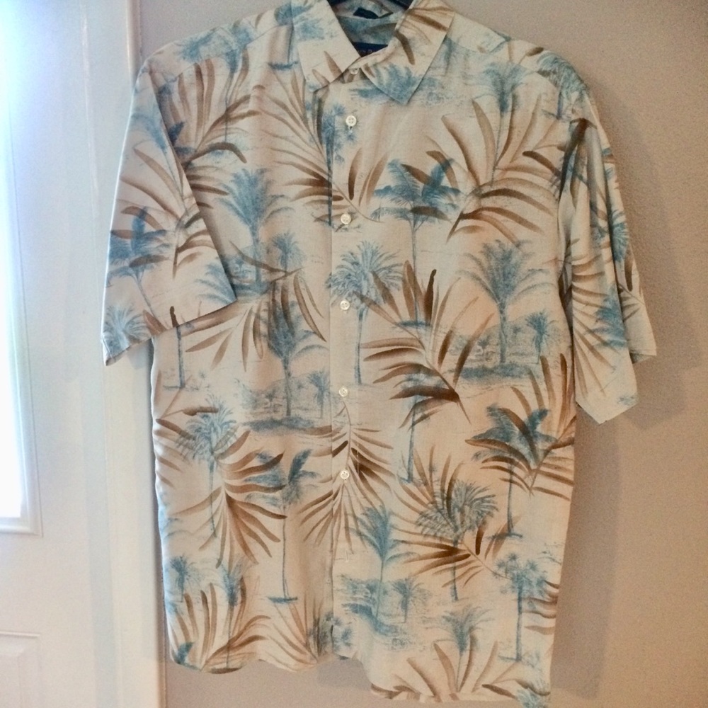 2/$25 Men’s Charter Club shirt
